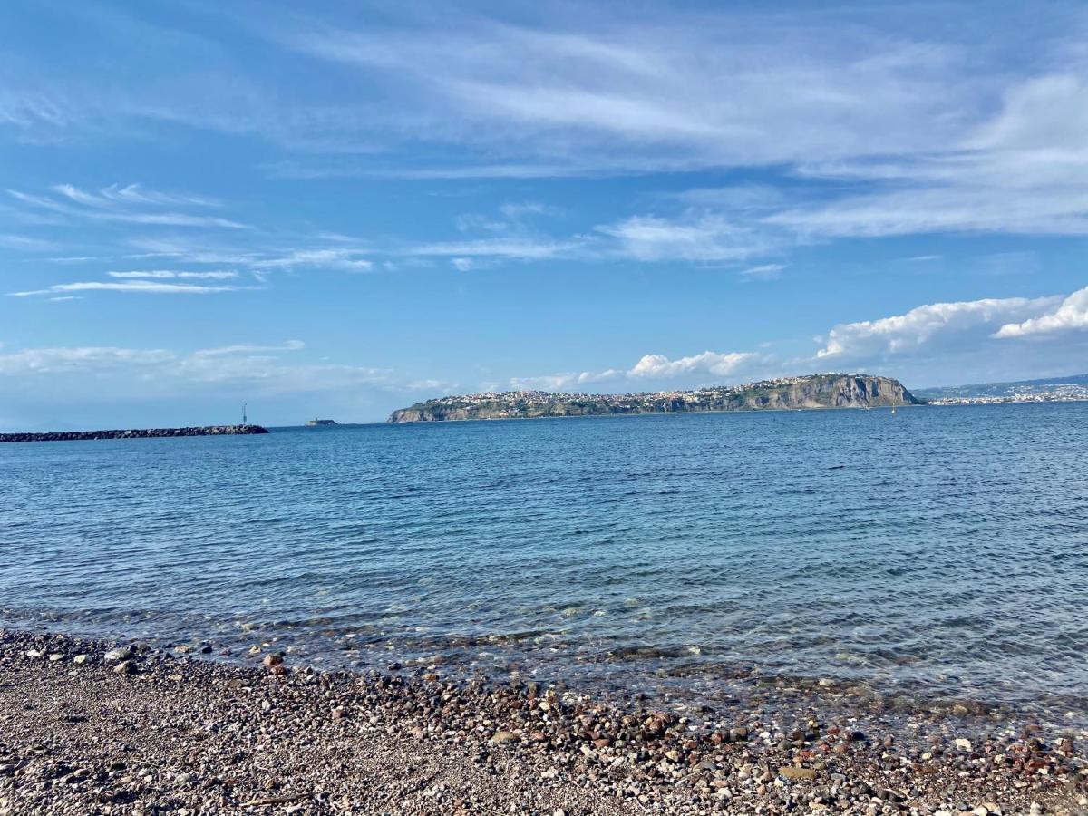 Procida Marina Grande Apartment Екстериор снимка